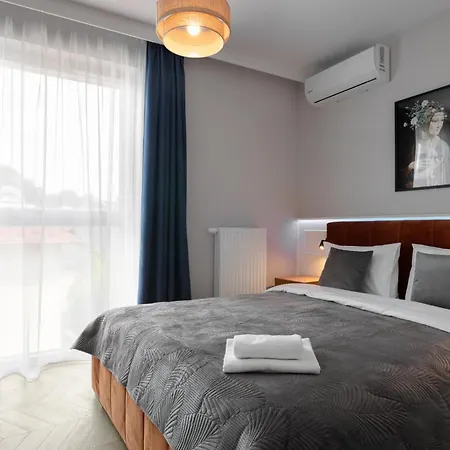 Metropolis Old Town *