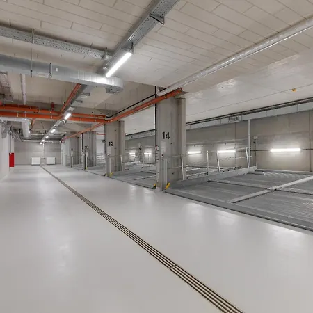 Metropolis Old Town *