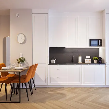 Metropolis Old Town Apartment
