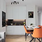 Metropolis Old Town Apartment *