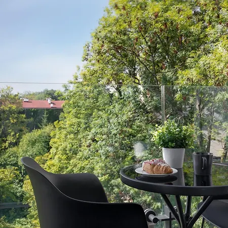 Metropolis Old Town *