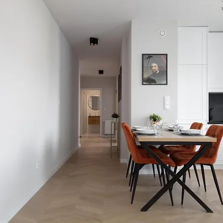 Metropolis Old Town Apartment